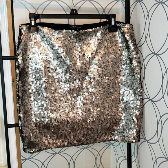Euc dynamite medium sequins skirt - Picture 3 of 5